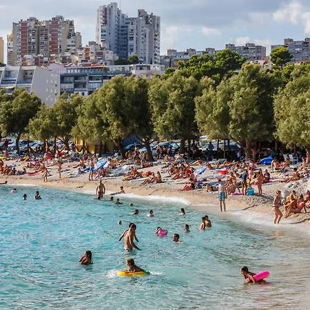 With A Parking Space - 15410 * Split